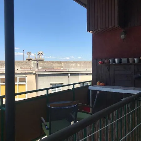 Postcard View 풀라