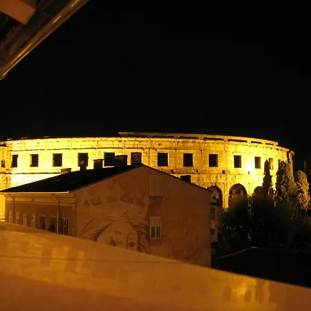 Appartement Postcard View