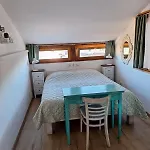 Postcard View Apartment *